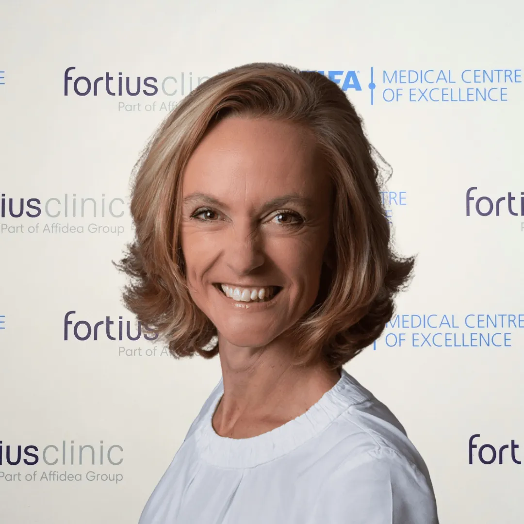 Ms Claire Robertson