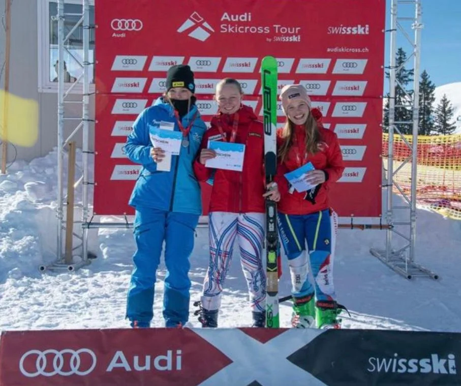 Elodie Bertholet sur le podium
