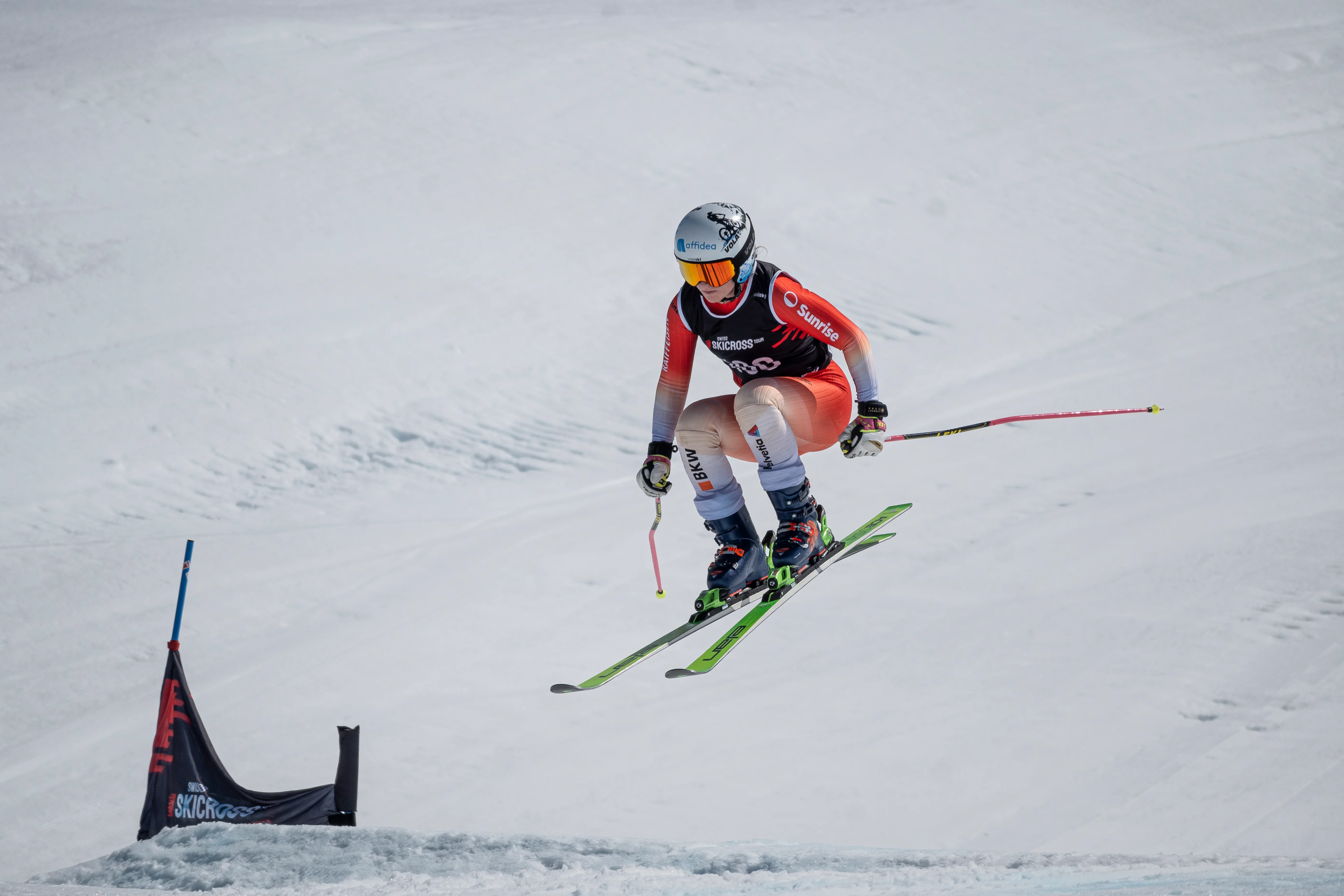 Elodie Bertholet faisant un saut