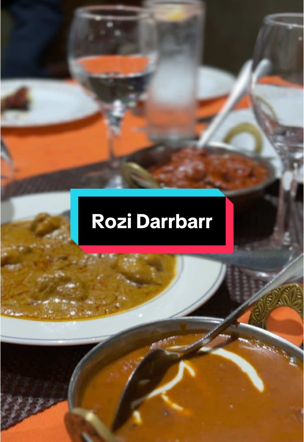 Rozi Darr Barr