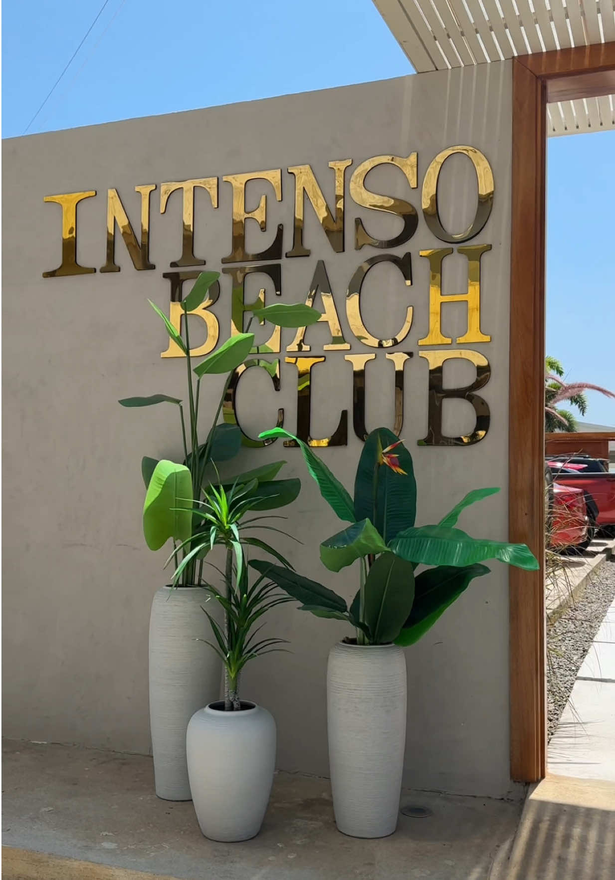 Intenso Beach Club