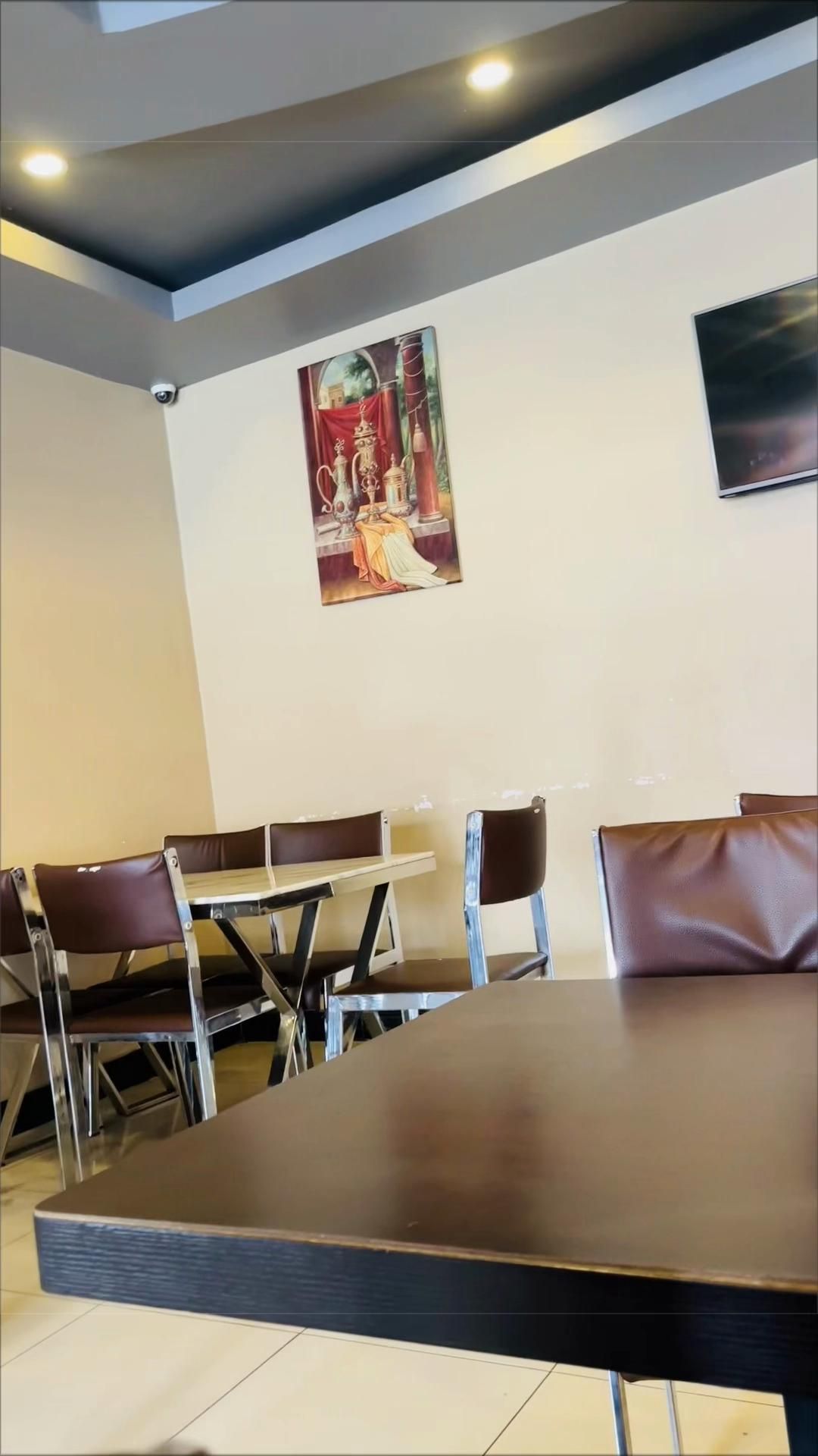 Safari Bistro Cafe