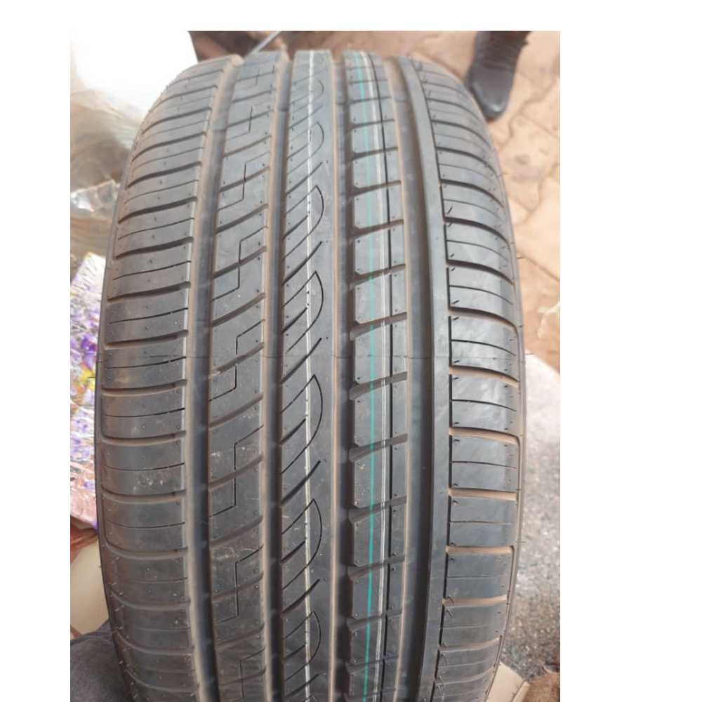  AUSTONE  TIRE 245/45r20 