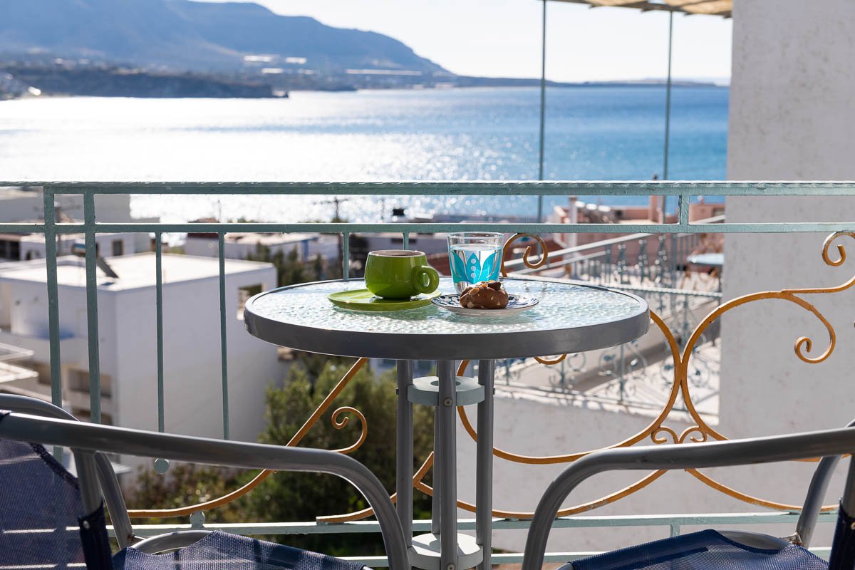 Afroditi Apartments, Breakfast table with sea view