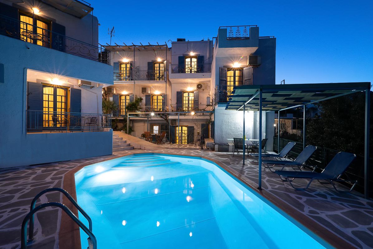 Afroditi Apartments, Όψη της πισίνας