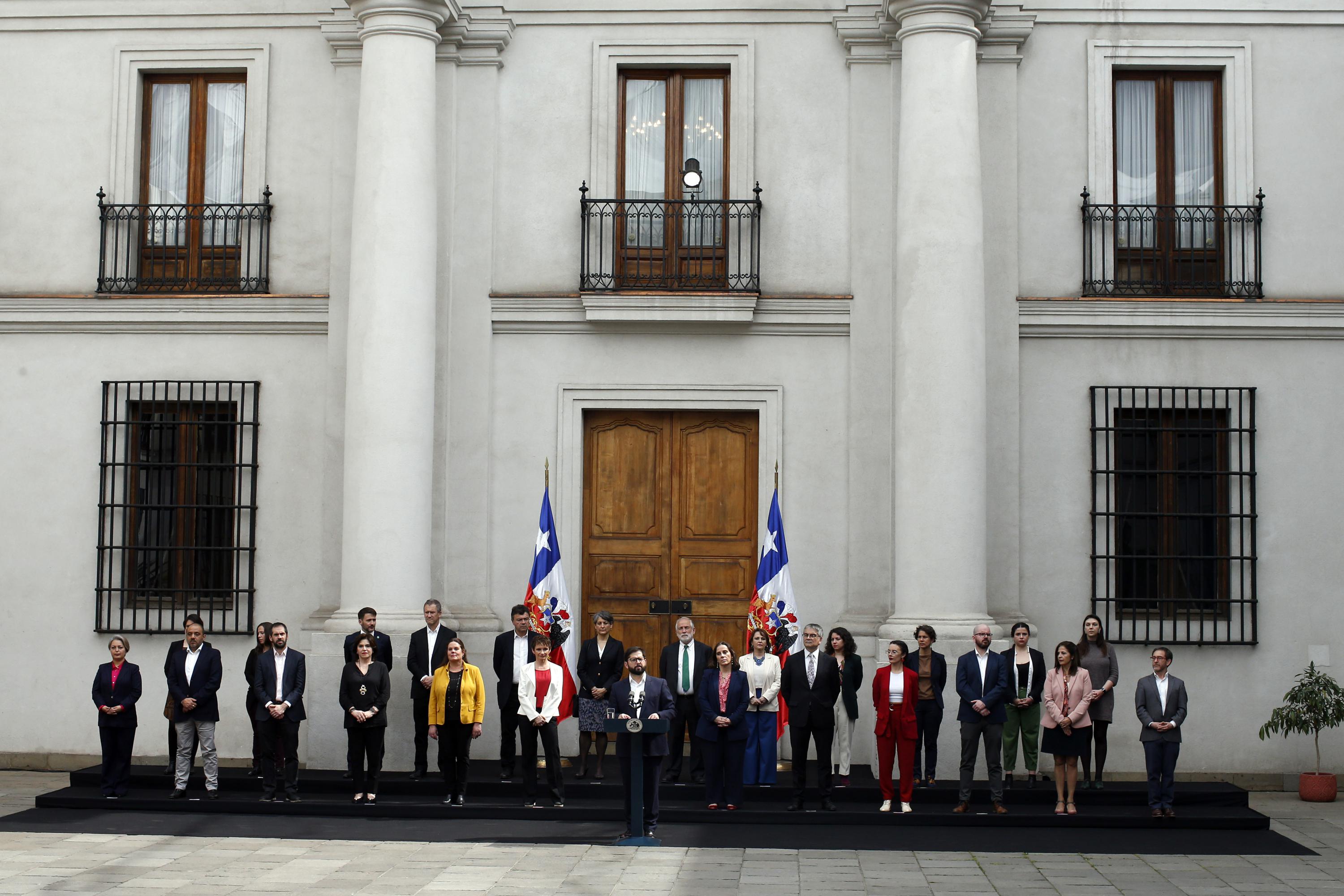 El chileno Boric sacude su gabinete tras la pérdida de la constitución
