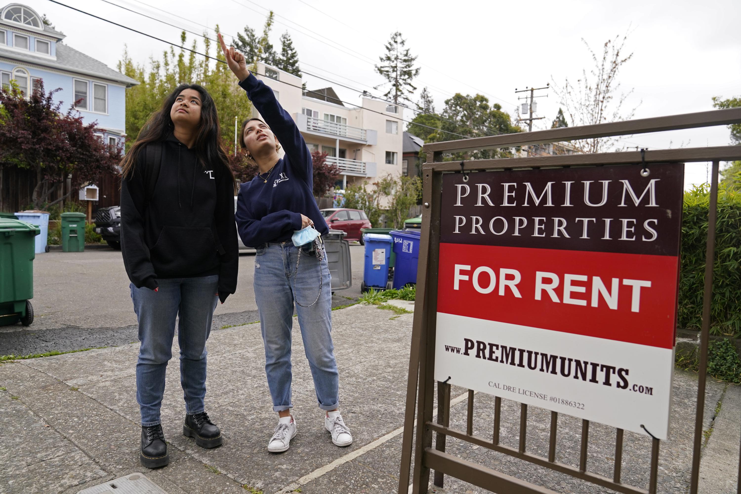 Housing shortage, soaring rents squeeze US college students AP News