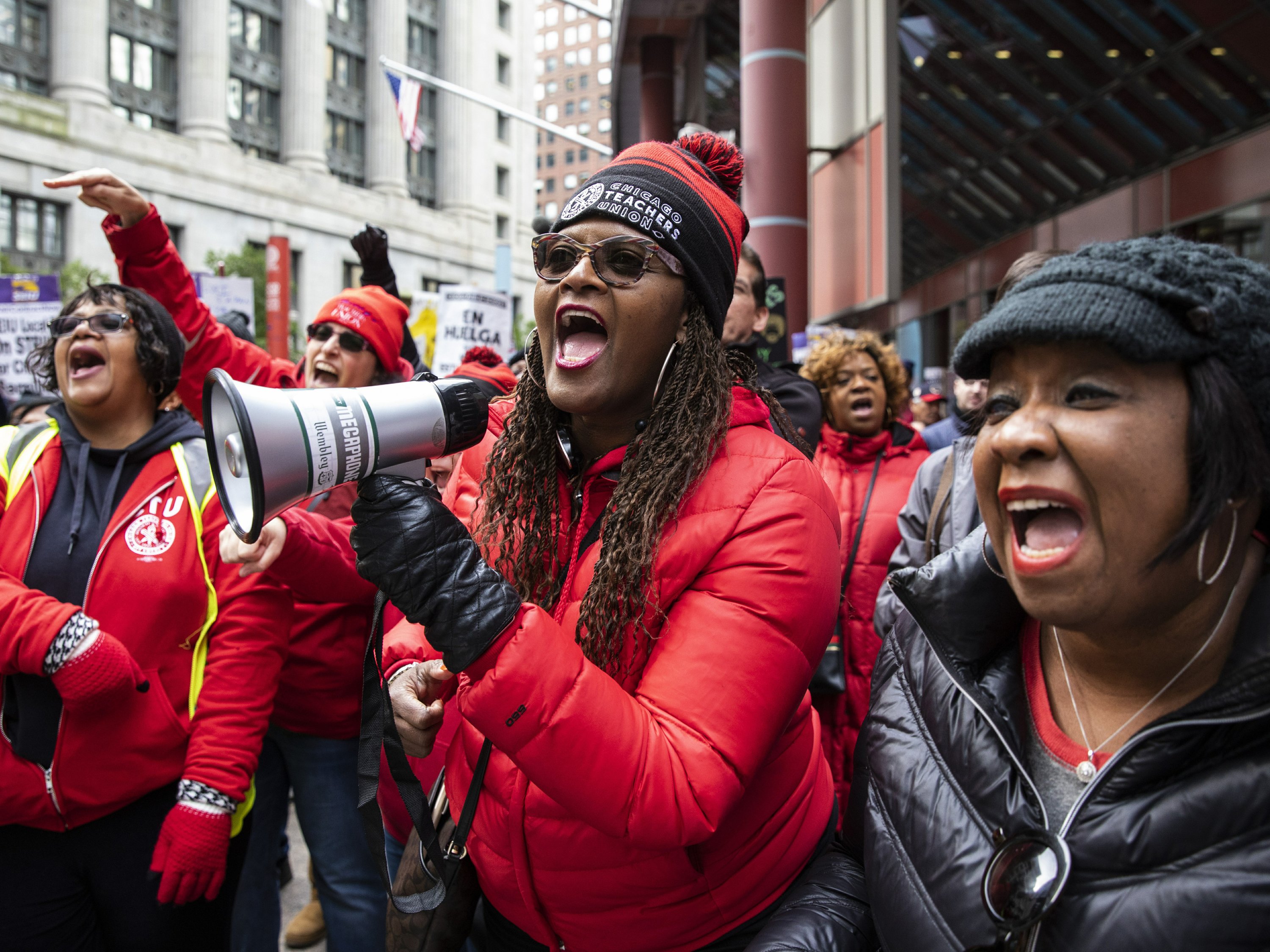 chicago-teachers-approve-contract-deal-that-ended-strike