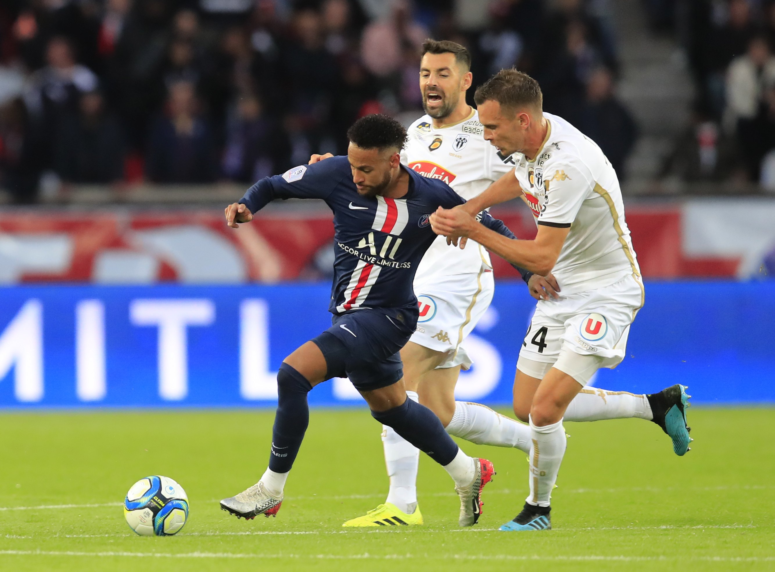 Sarabia stars for PSG in 4-0 win vs Angers, Neymar scores