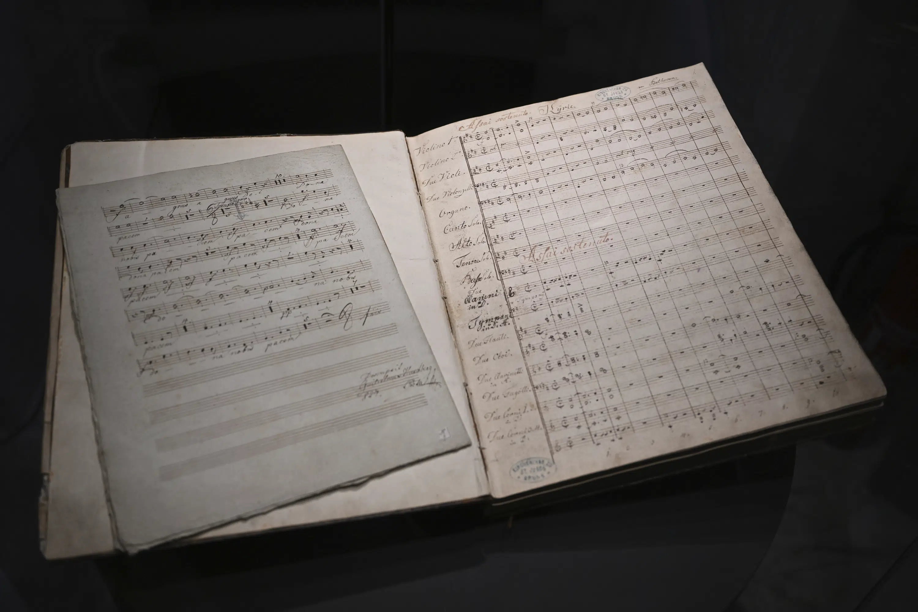 Un musée tchèque restitue la partition originale de Beethoven à ses héritiers