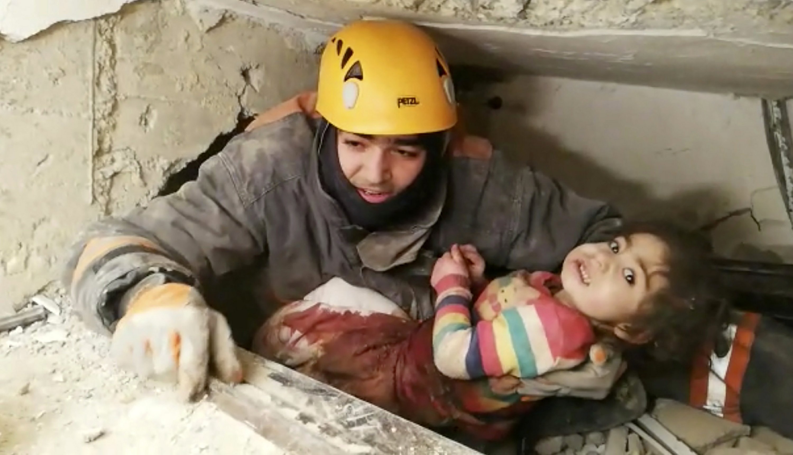 Turkish teams hunt for quake survivors as death toll hits 38
