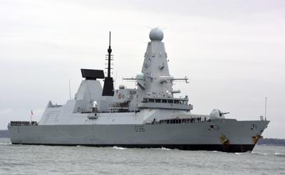 Fotografía de archivo del 20 de marzo de 2020 del buque de guerra HMS Defender en Portsmouth, Inglaterra. (Ben Mitchell/PA vía AP, Archivo)