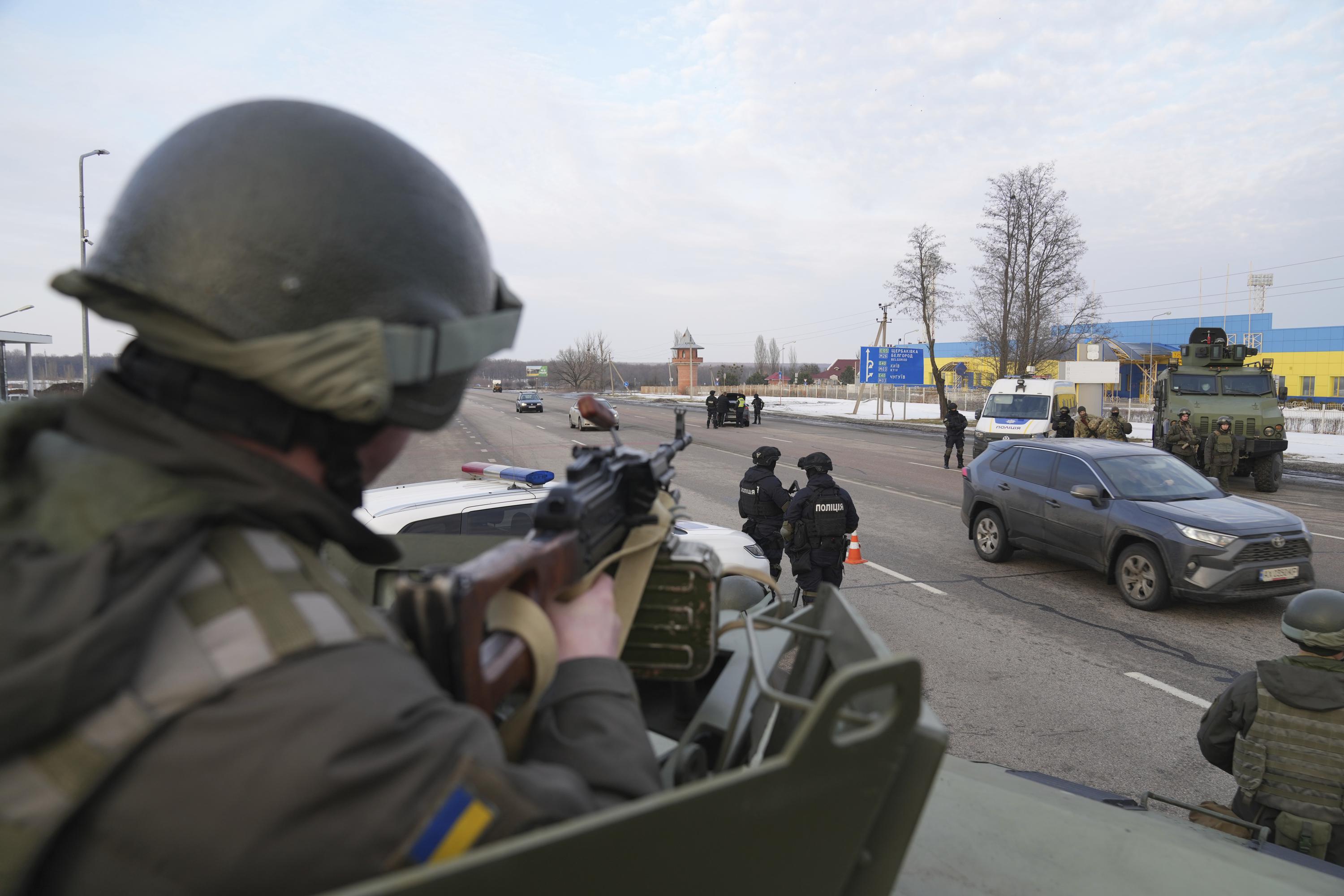 Харьков войска. Российские войска в Харькове. Армия США на Украине. Нацгвардия Украины.