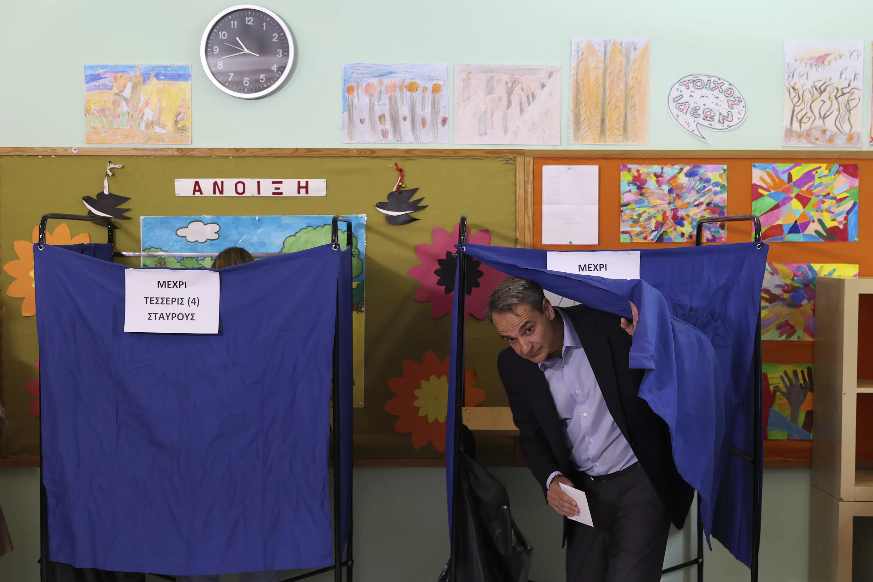 Greek elections: Prime Minister Kyriakos Mitsotakis’ conservative party leads by a wide margin