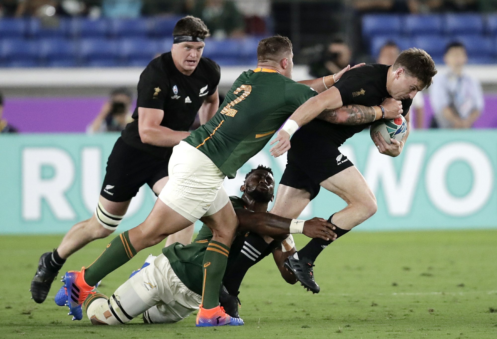 Dual Nz Pivots Barrett And Mo Unga Stymie The Springboks