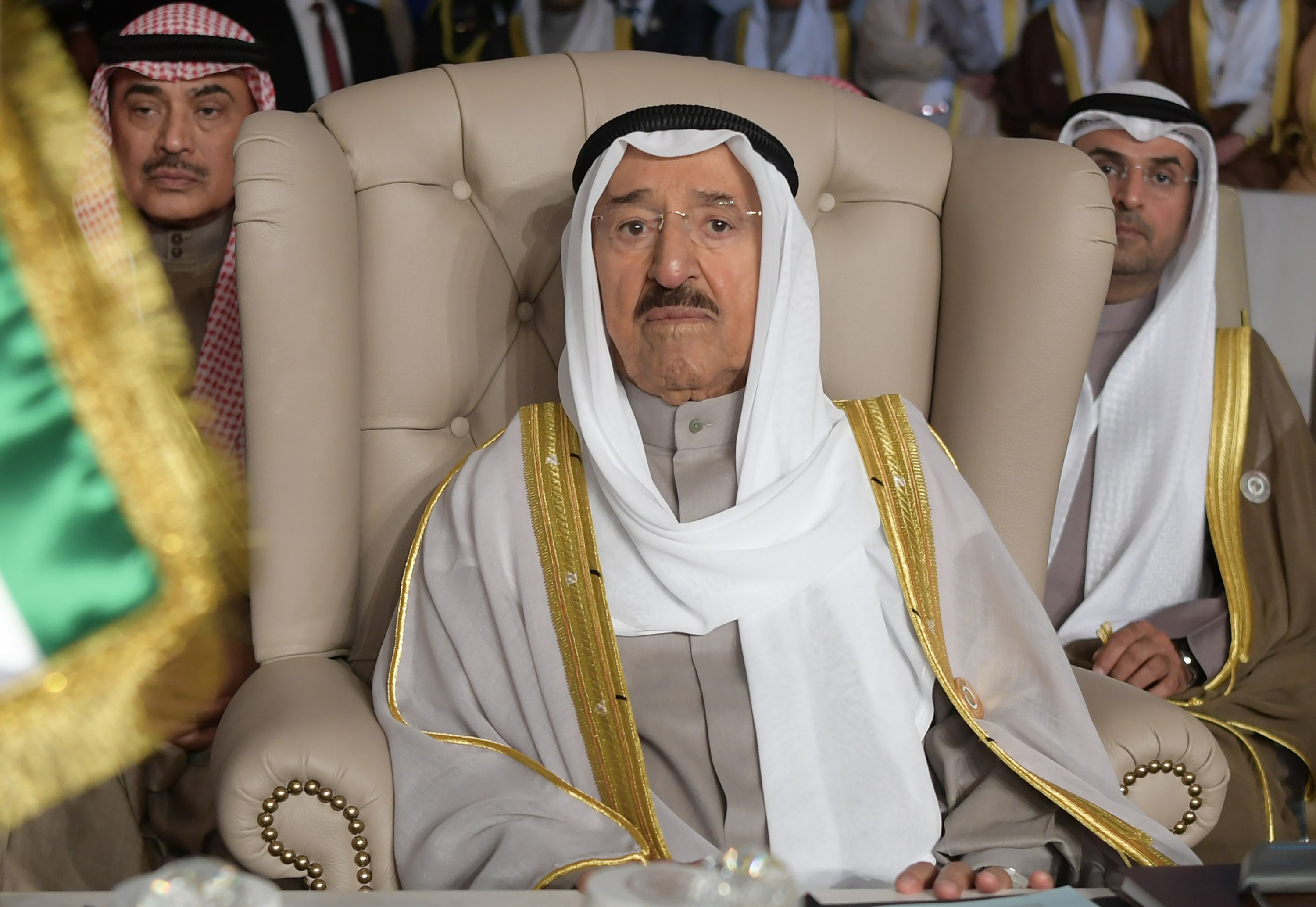 الزعيم الكويتي 91 عاما يخضع لعملية جراحية “ناجحة”