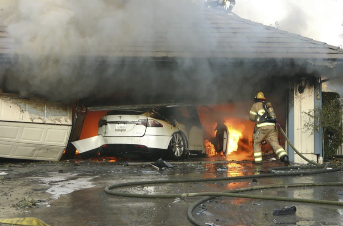 NTSB says fires of vehicle batteries pose risks for first reaction