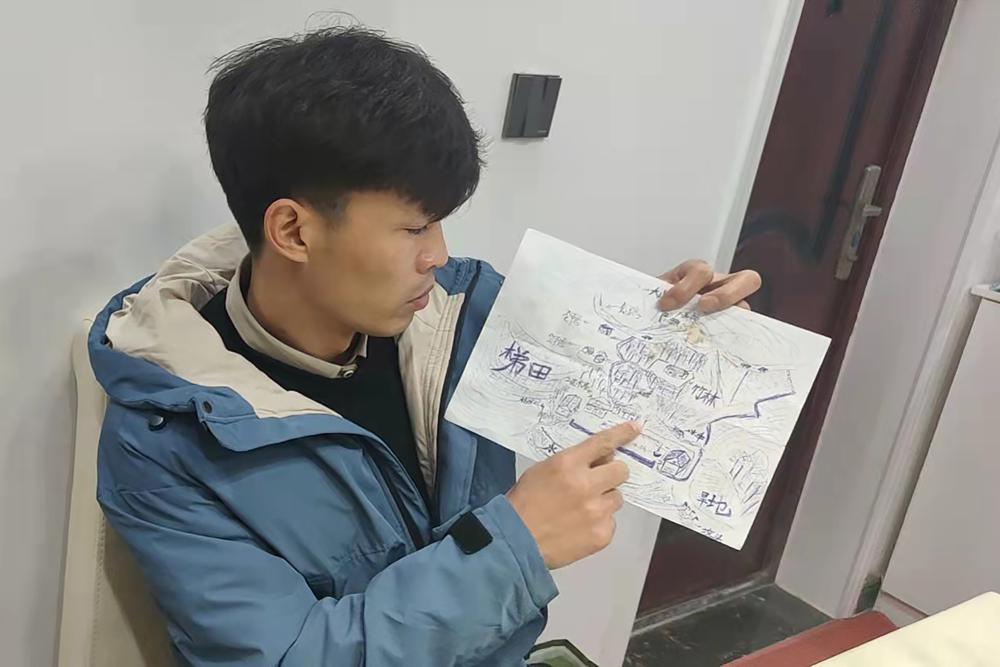 Map helps Chinese man reunite with his family after decades