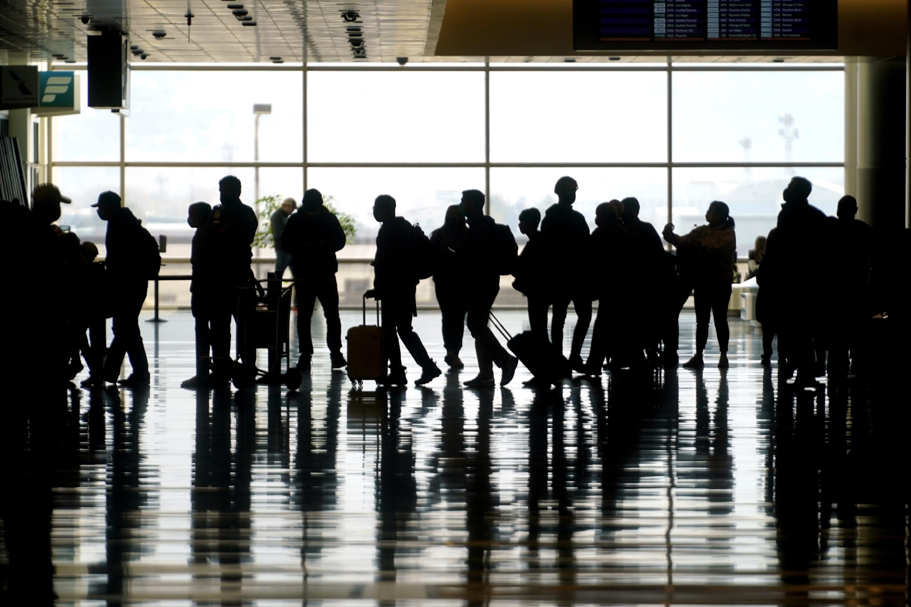 Americans set another pandemic-era record for air travel