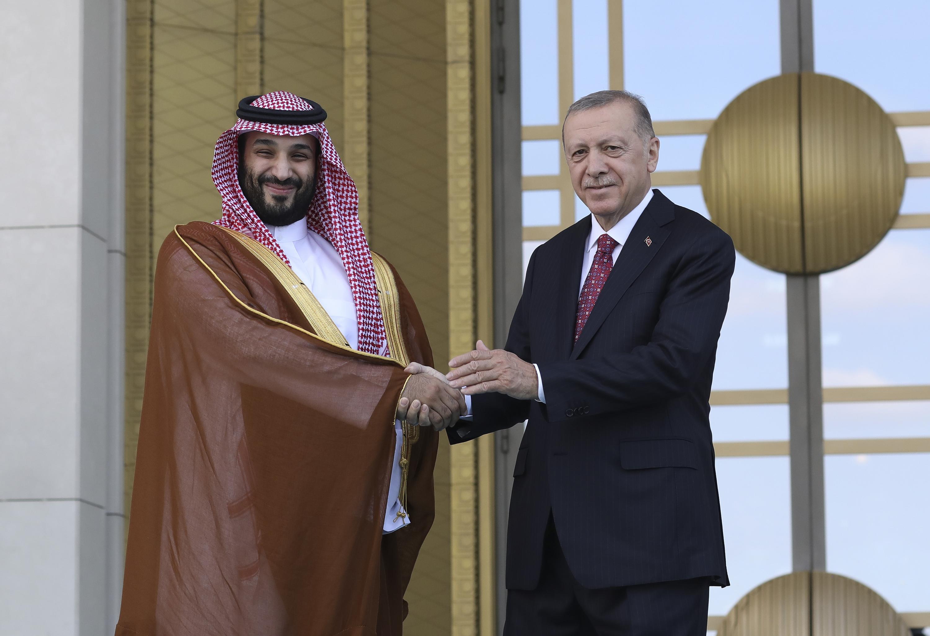 Turkey, Saudi hail ‘new era of cooperation’ as prince visits