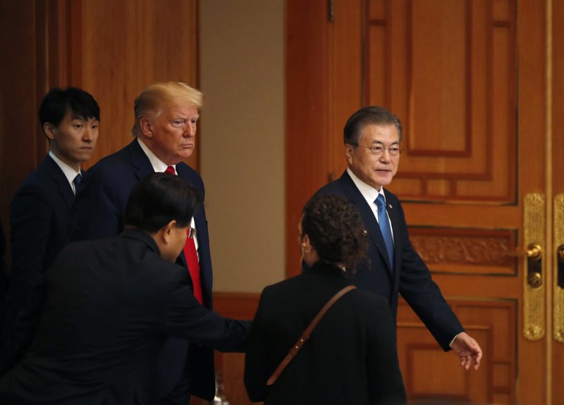 Dmz Diplomacy Kim Accepts Trump Invite To Meet At Border