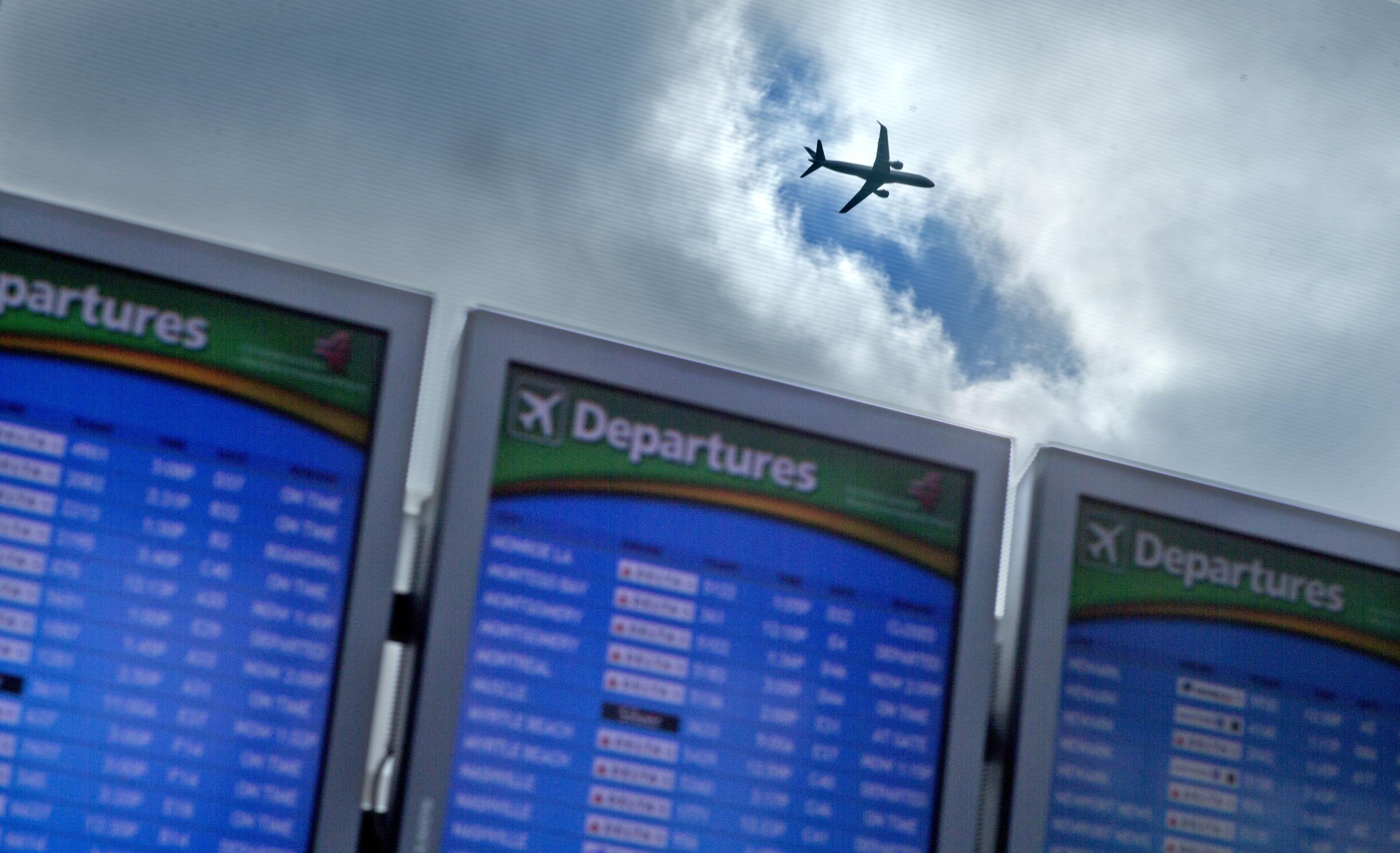 The best time to book the cheapest flights AP News