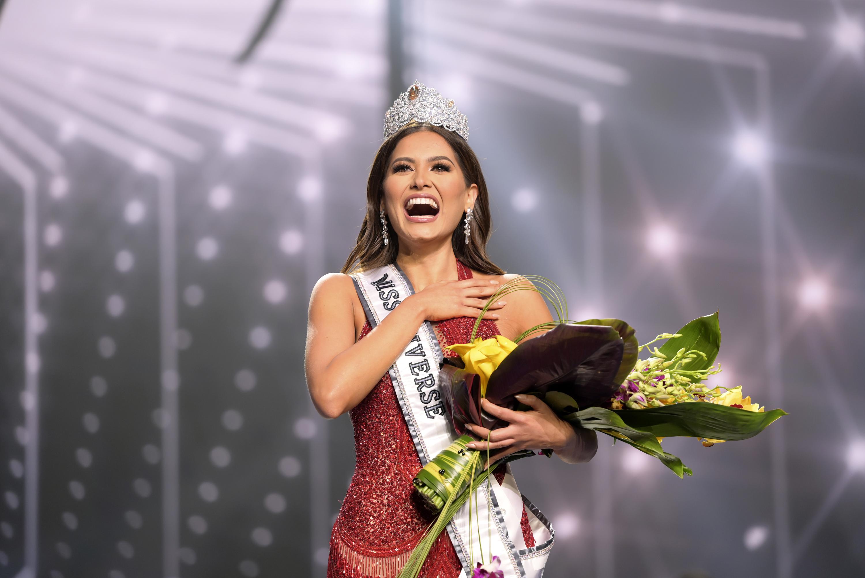 México obtiene su tercer título Miss Universo AP News