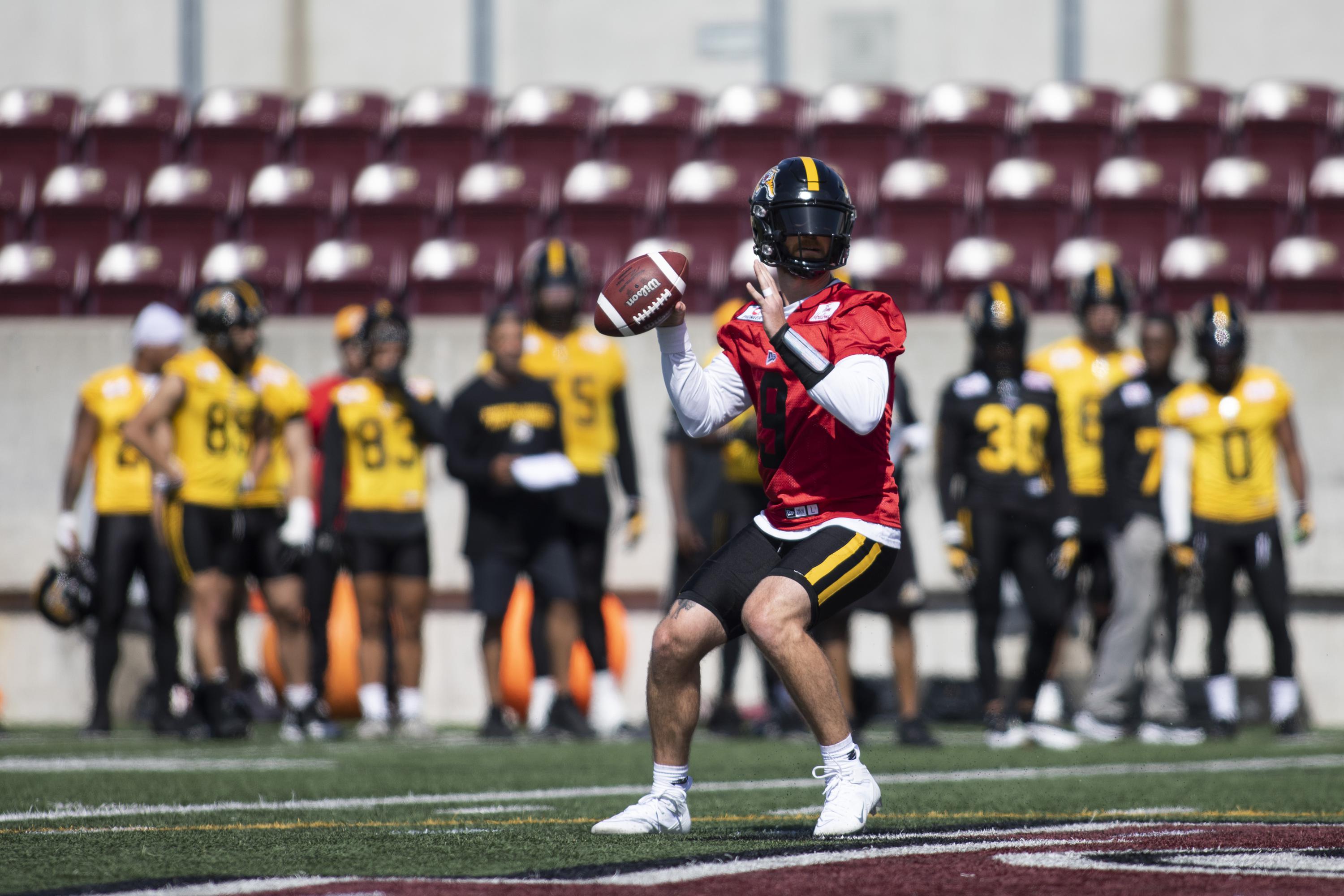 cfl-players-reject-labor-deal-urge-more-negotiations-ap-news