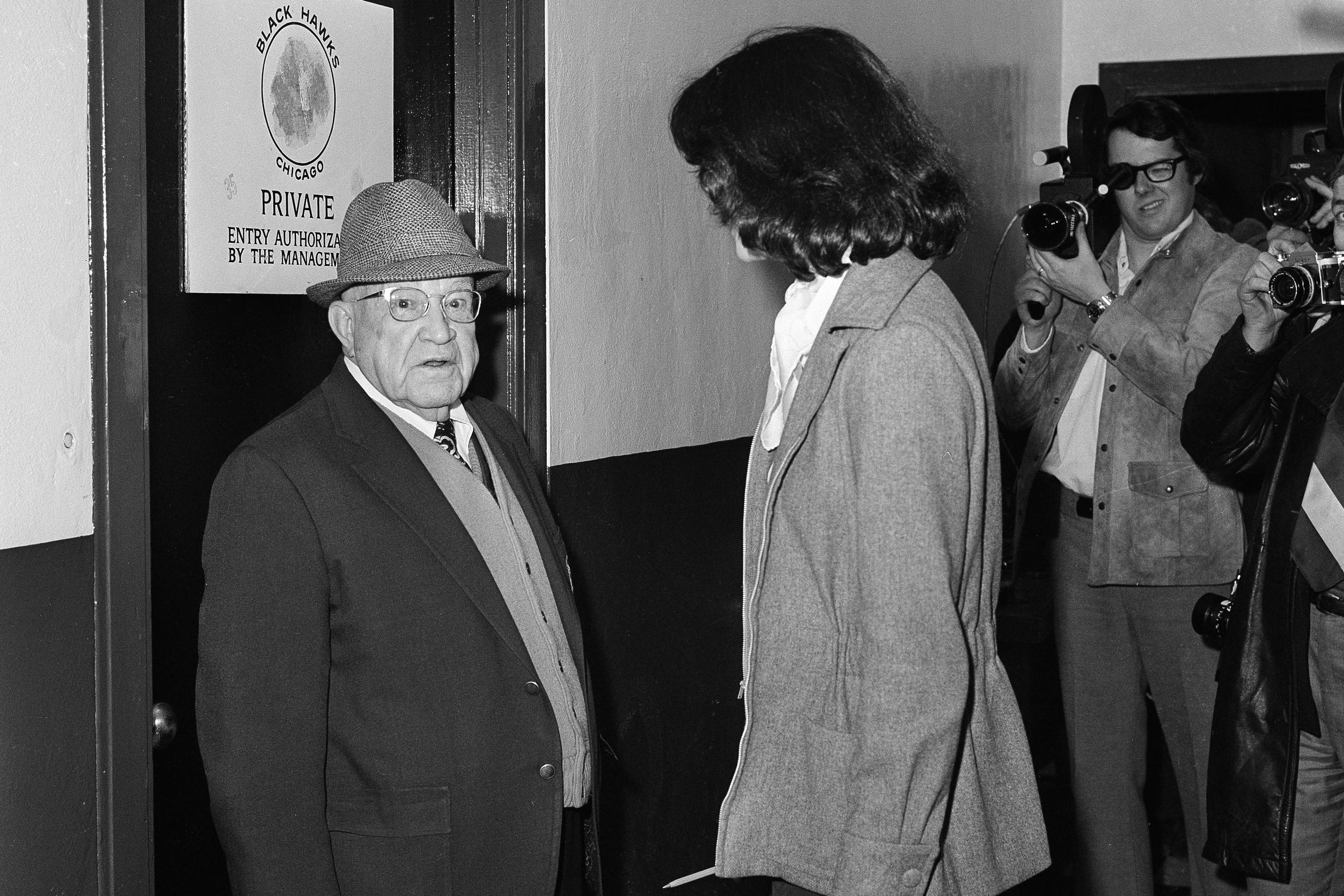 Lorne Rappaport Reporter who broke gender barrier in NHL locker rooms dies | AP News