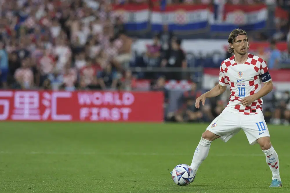 El volante croata Luka Modric durante la semifinal contra Holanda en la Liga de Naciones, el miércoles 14 de junio de 2023, en Rotterdam. (AP Foto/Patrick Post)