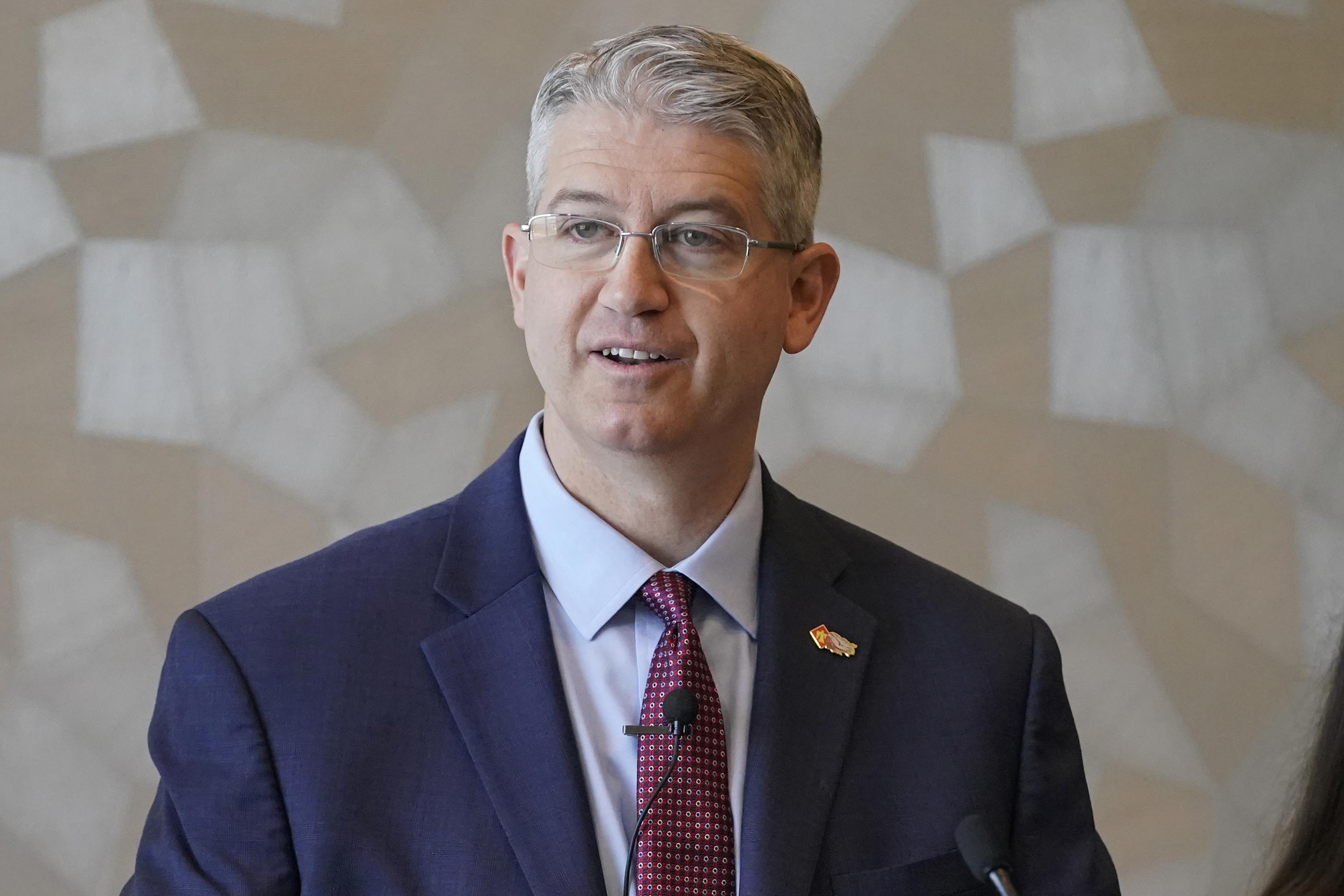 Head of Oklahoma state veterans agency to run for governor AP News