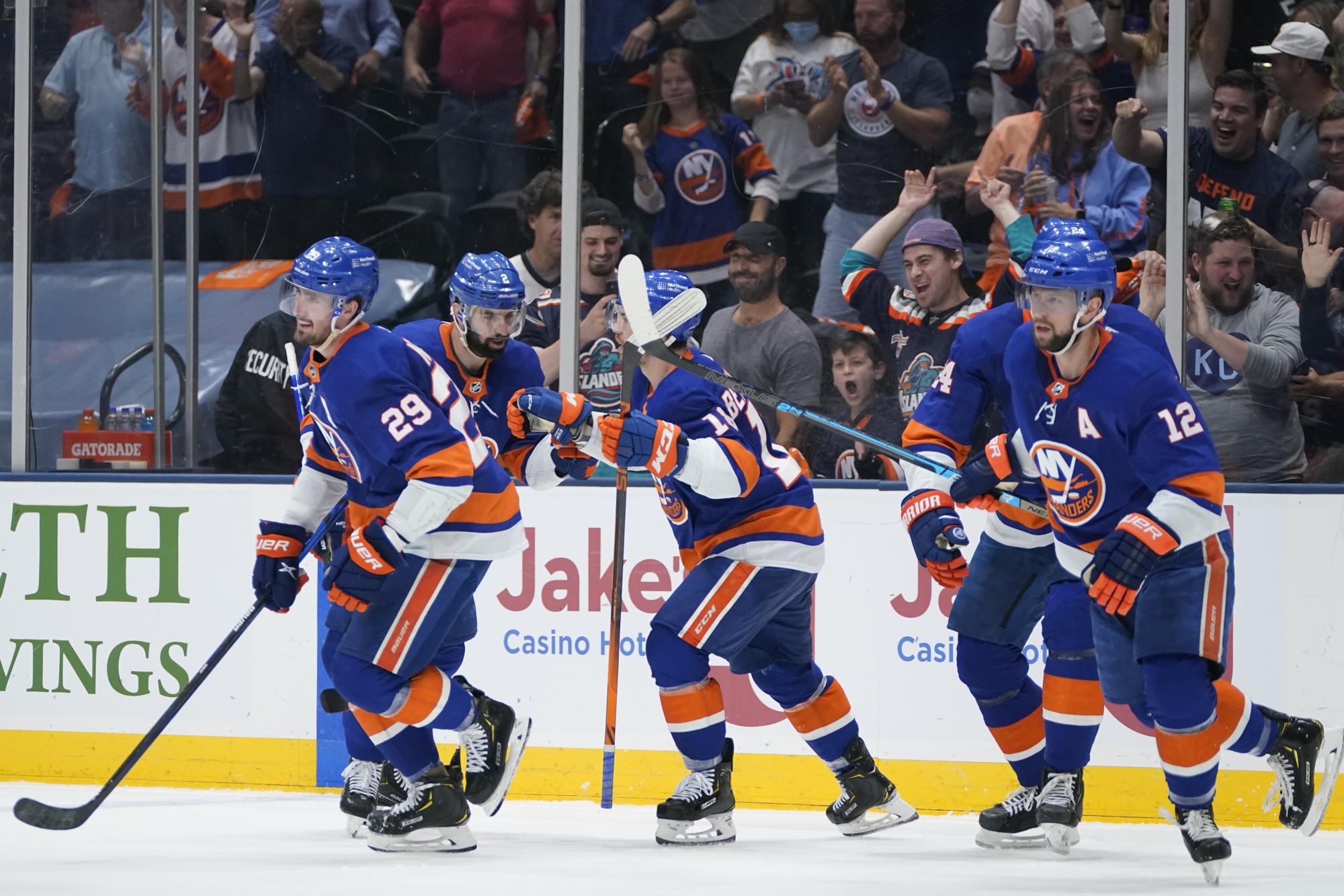 Islanders Beat Bruins 6 2 In Game 6 Reach Stanley Cup Semis Islanders Beat Bruins 6 2 In Game 6 Reach Stanley Cup Semis