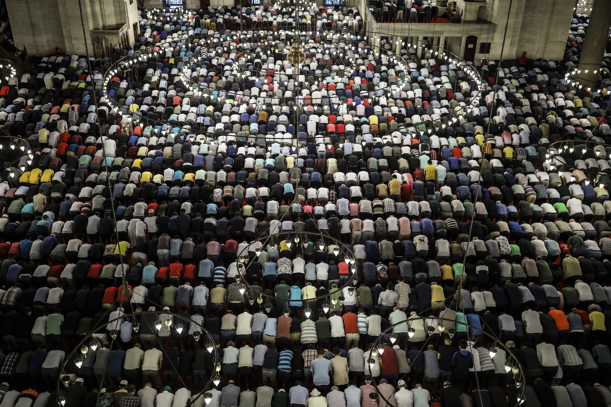 Flipboard: Faithful Muslims around the world begin 