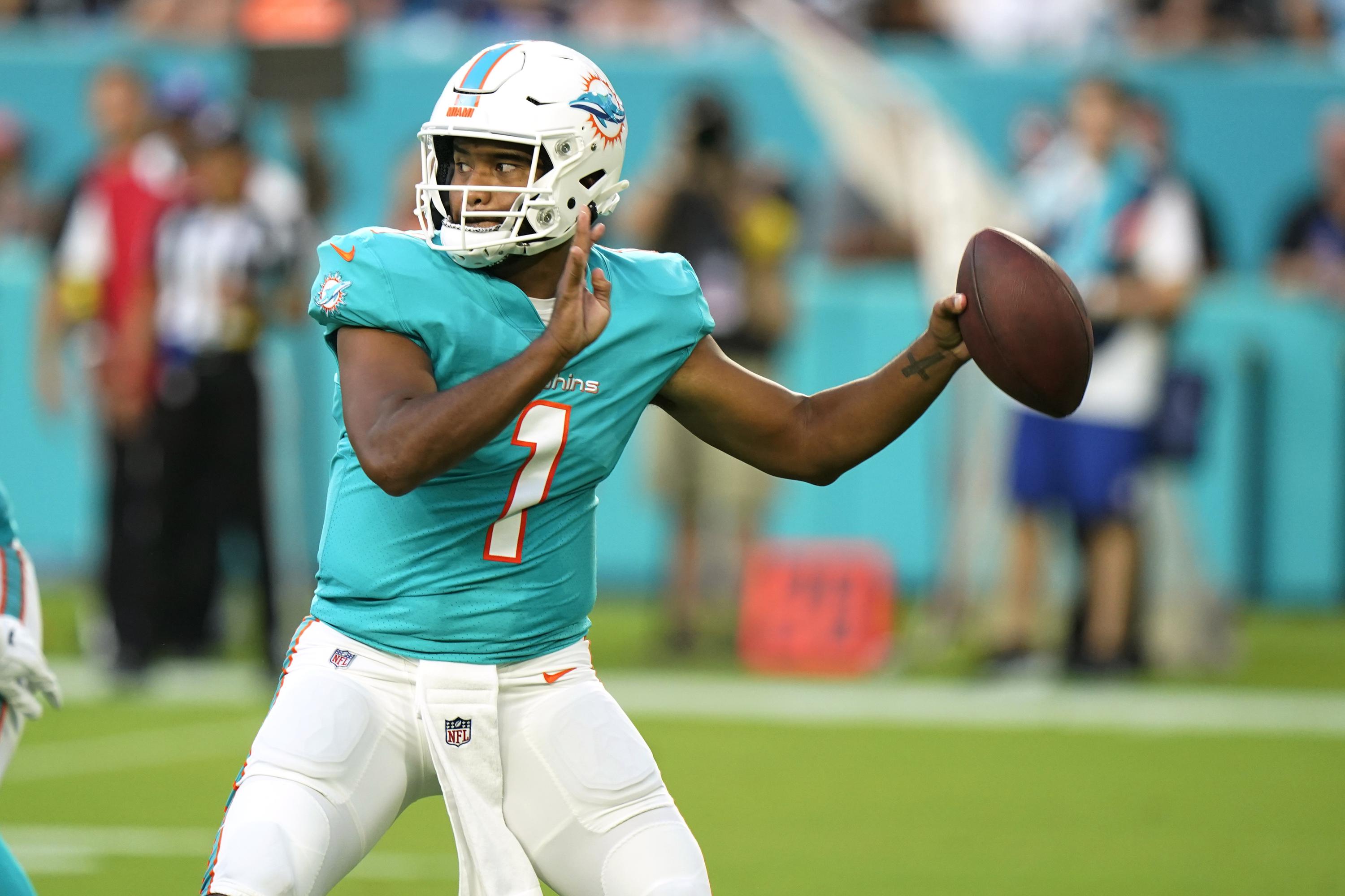 Tagovailoa Makes Preseason Debut Raiders Top Dolphins 15 13 AP News