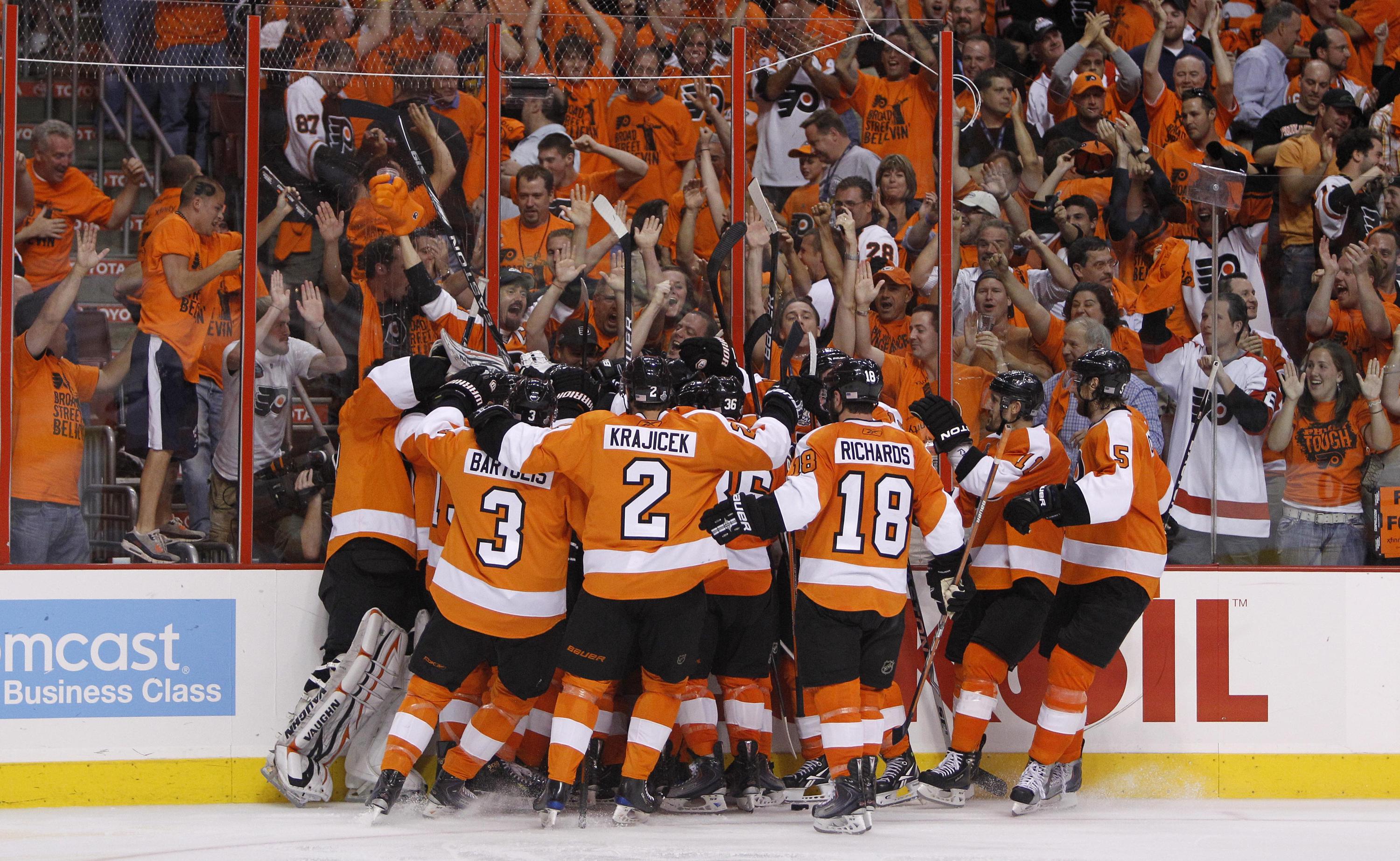 Flyers count on offseason pickups to lead them to playoffs AP News