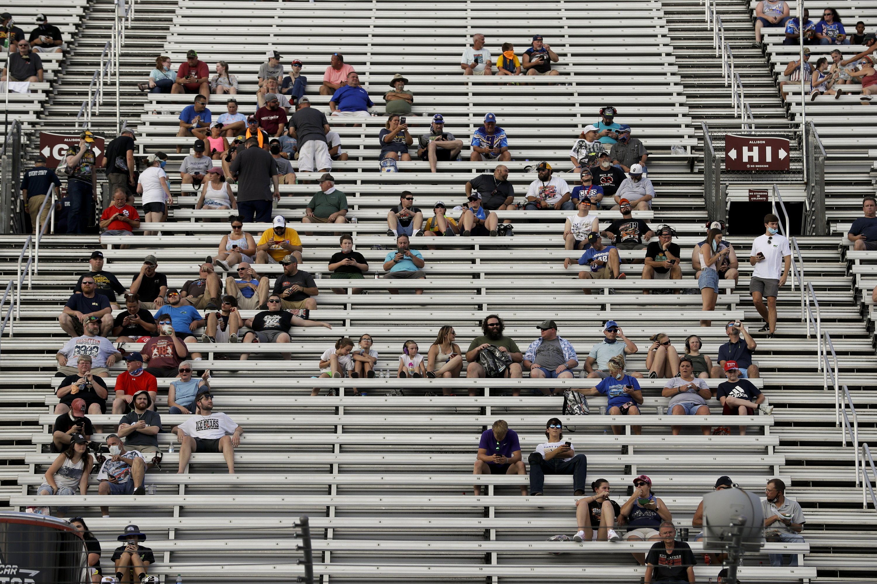 Nascar Hosts Largest Sporting Event Crowd Since Pandemic