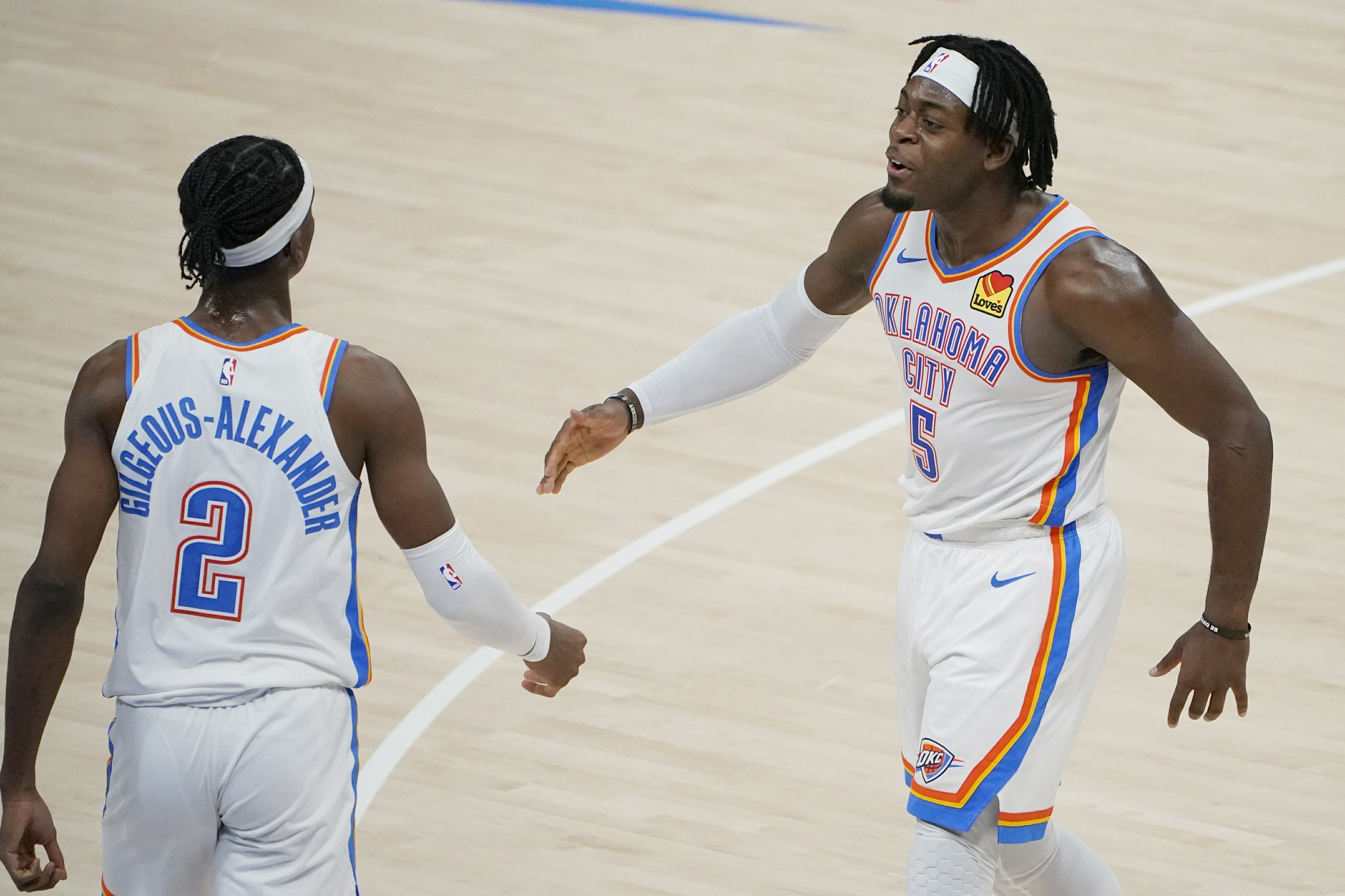 Gilgeous-Alexander helping young Thunder defy odds again