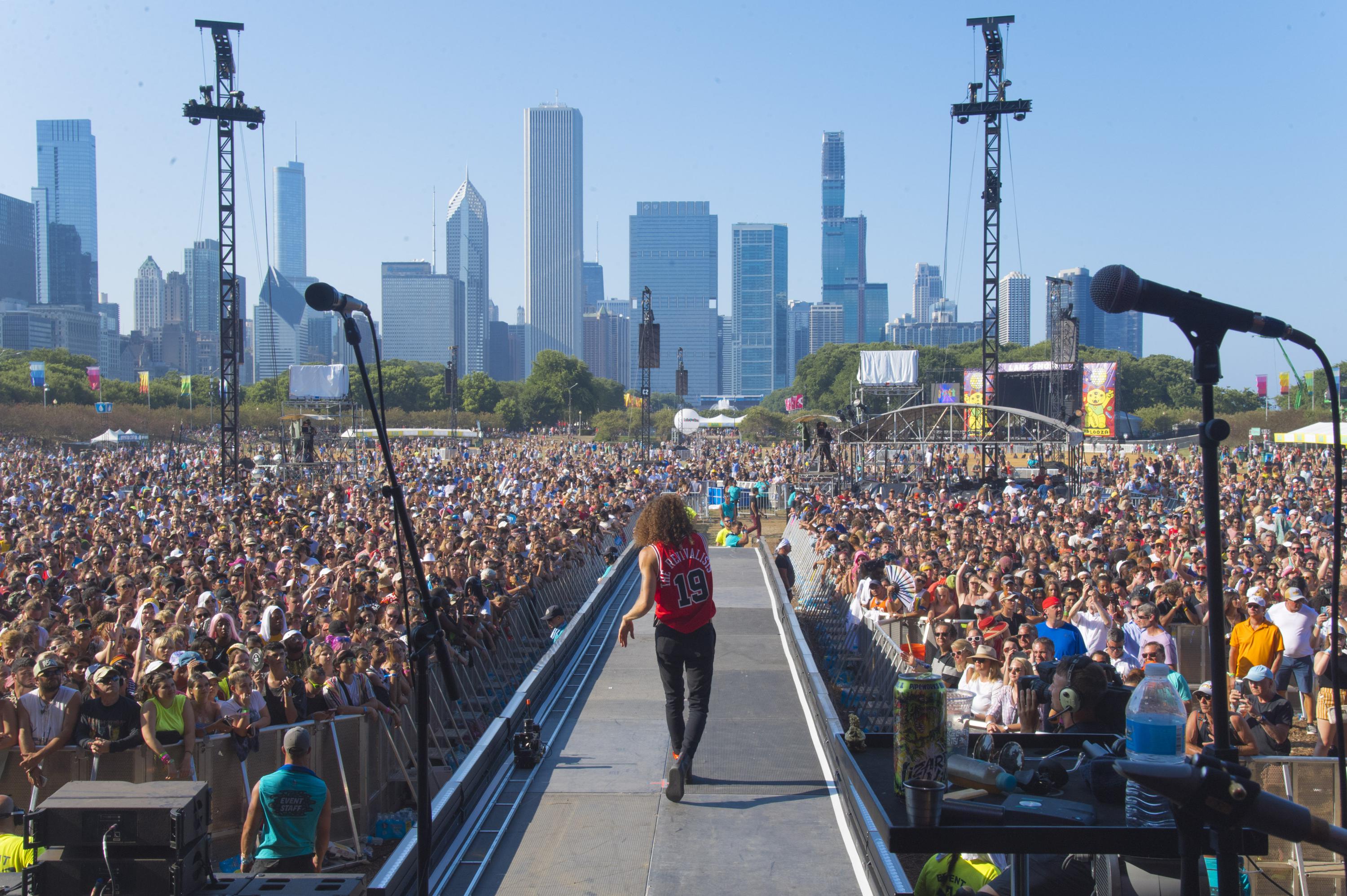 Unvaccinated People Who Went To Lolla Should Get Tested For COVID — But So  Should Anyone Who Thinks They're Sick, Chicago's Doc Says