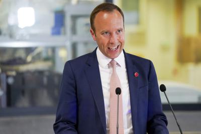 El ministro de Salud de Gran Bretaña, Matt Hancock, informa sobre la campaña de vacunación contra el COVID-19 en el Instituto Jenner en Oxford, el 2 de junio de 2021. (Jacob King/Pool Foto vía AP)