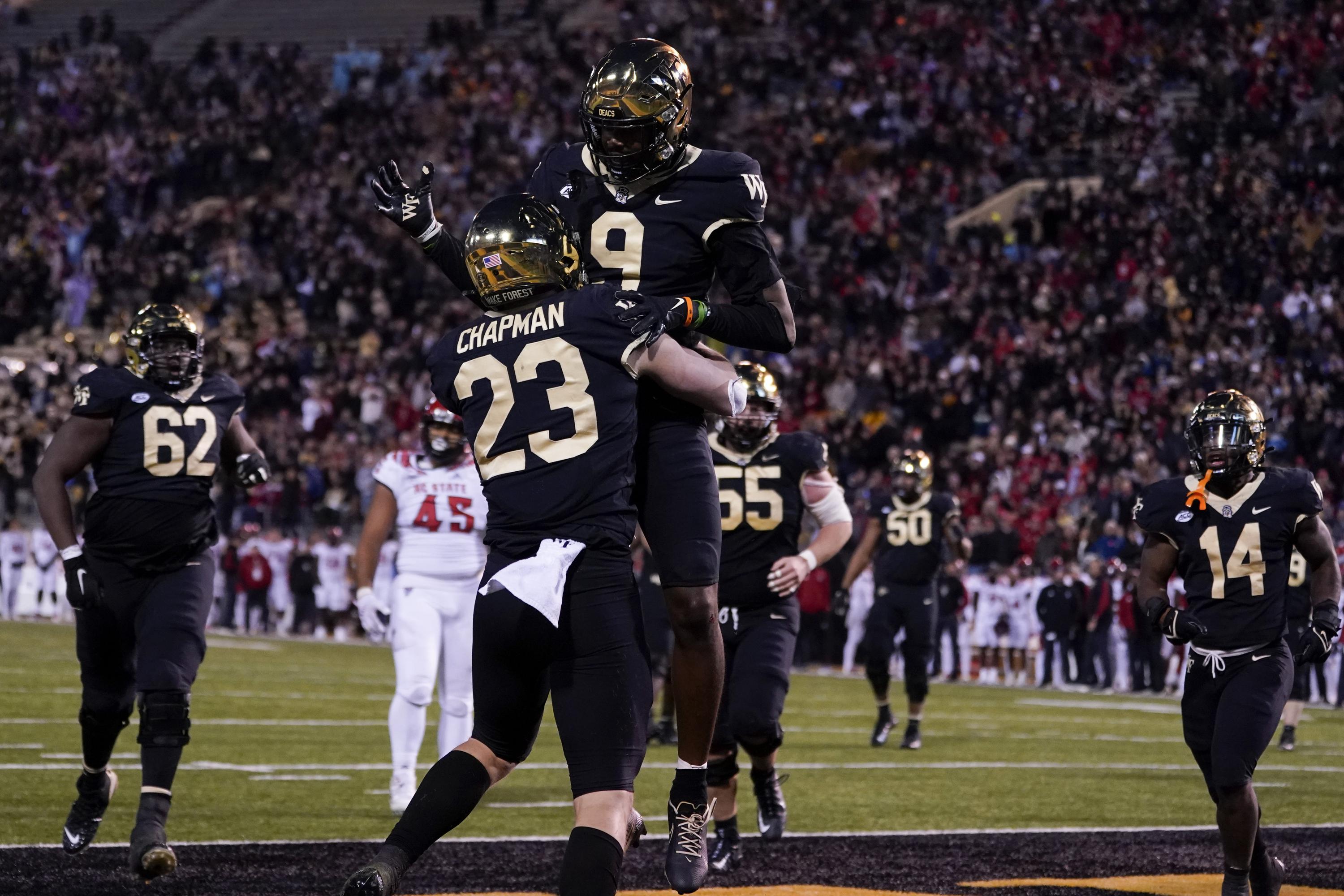 Hartman, Ellison help No. 13 Wake Forest top No. 21 NC State | AP News