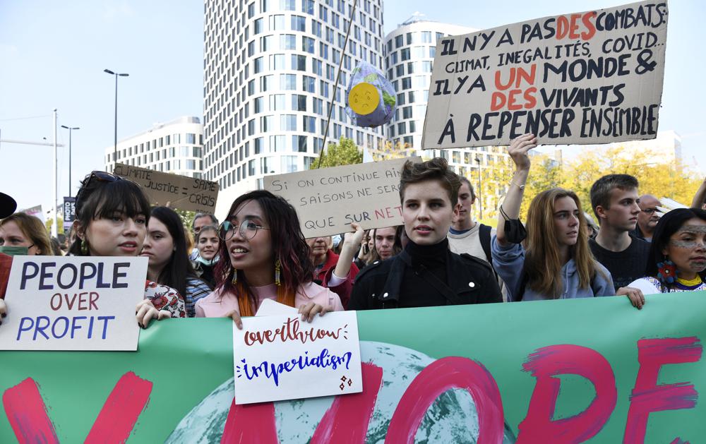 Ribuan Orang di Brussel Tuntut Perangi Perubahan Iklim