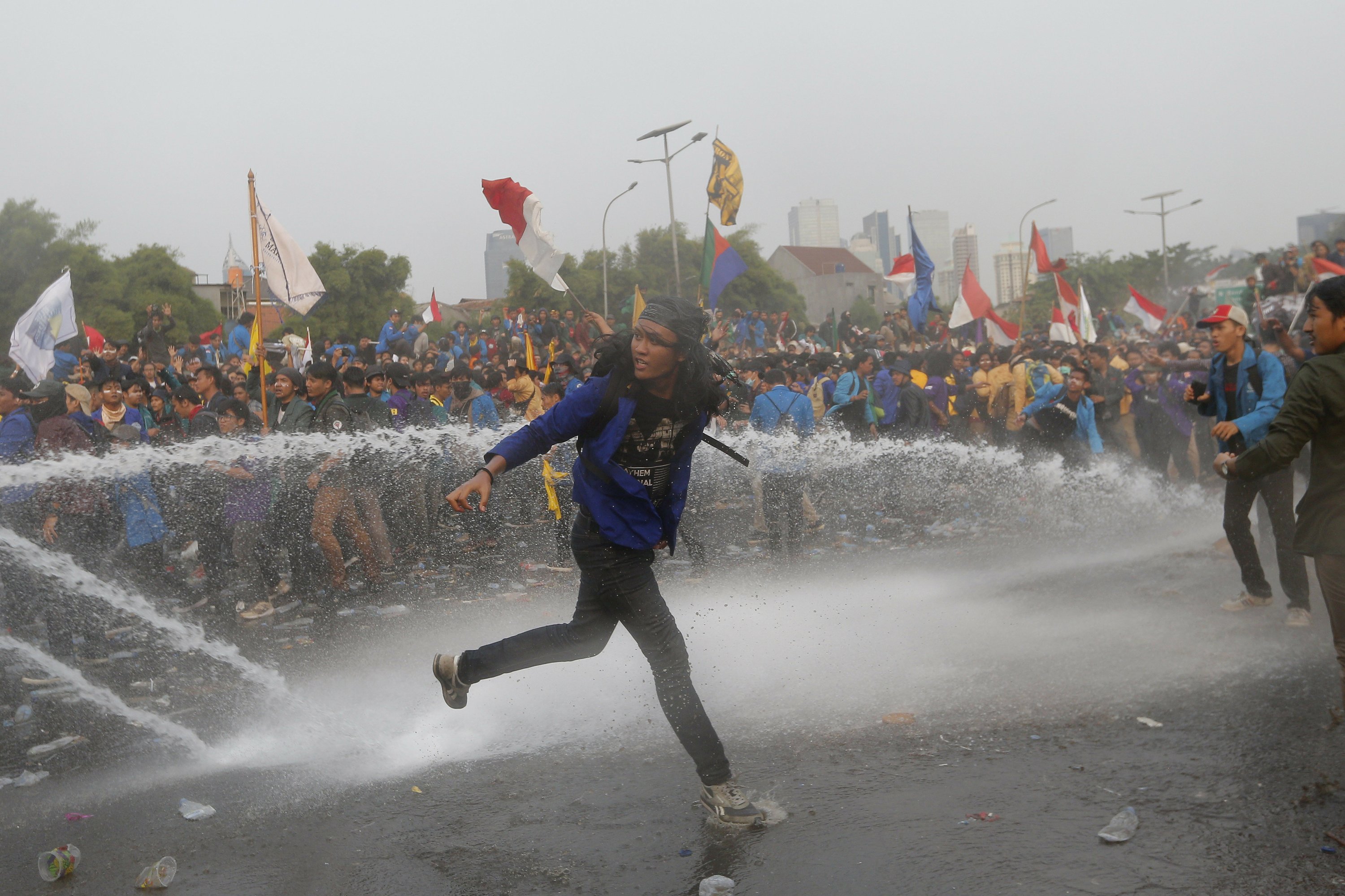 Indonesian Students Rally Against Changes To Corruption Law