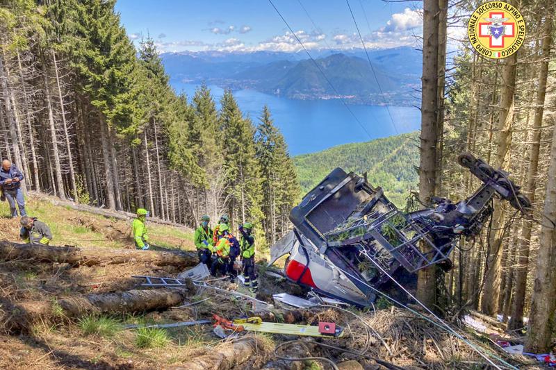 Italia investiga accidente de teleférico con 14 muertos