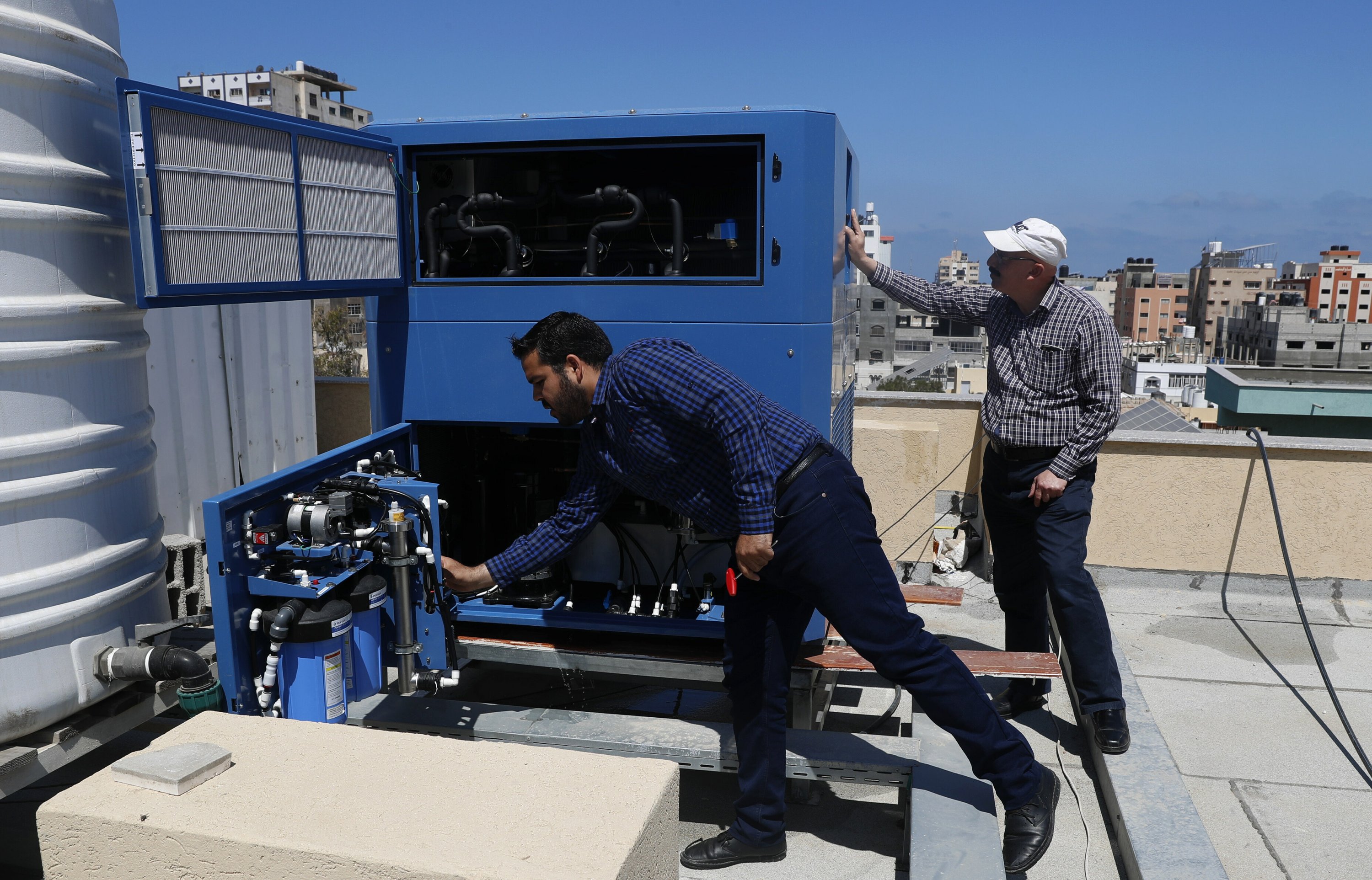 Israeli billionaire hopes to bring water to parched Gaza - Associated Press