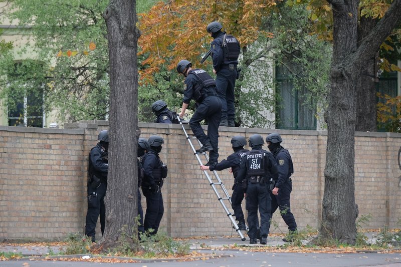 2 Dead In Attack Targeting German Synagogue On Yom Kippur