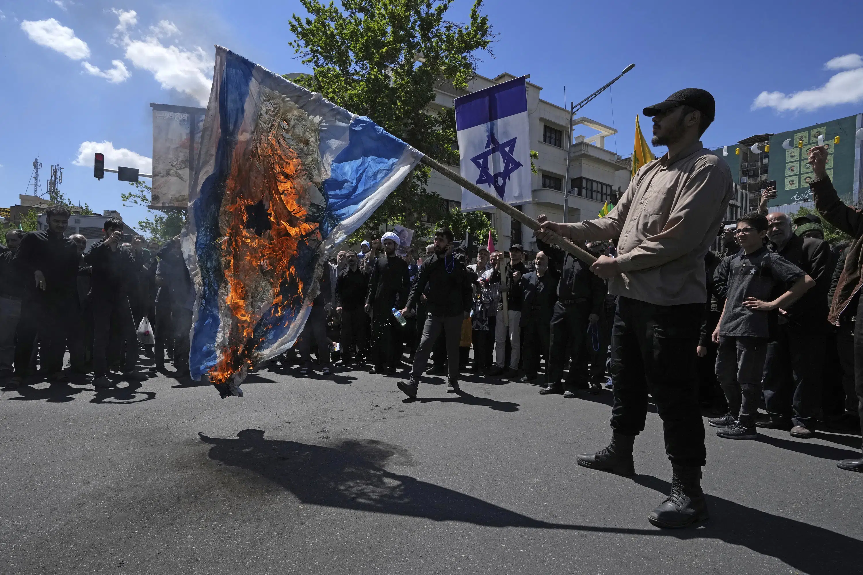 Iranians mark Jerusalem Day to support Palestinians