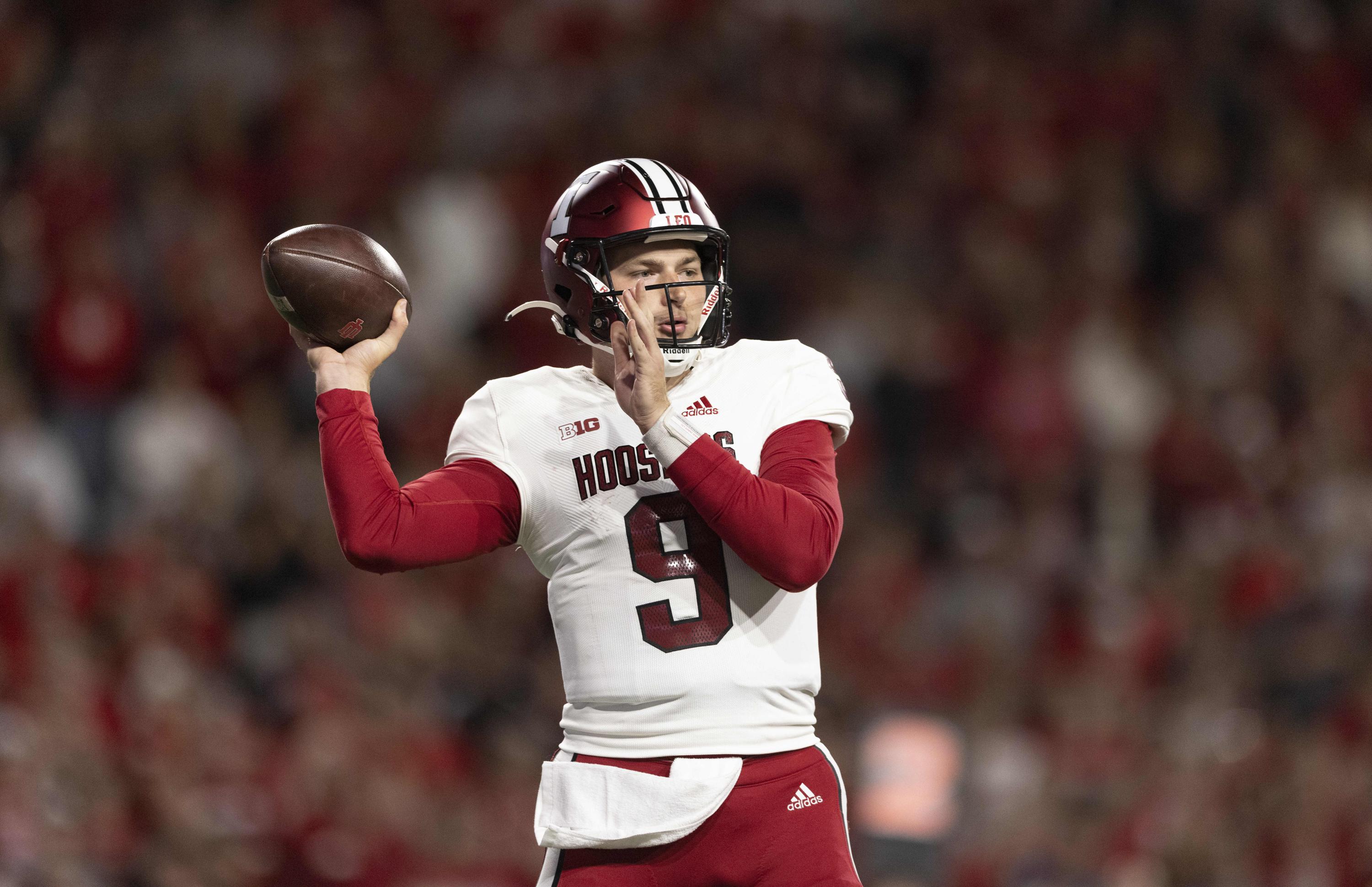no-4-michigan-looks-to-stay-perfect-in-visit-to-indiana-ap-news