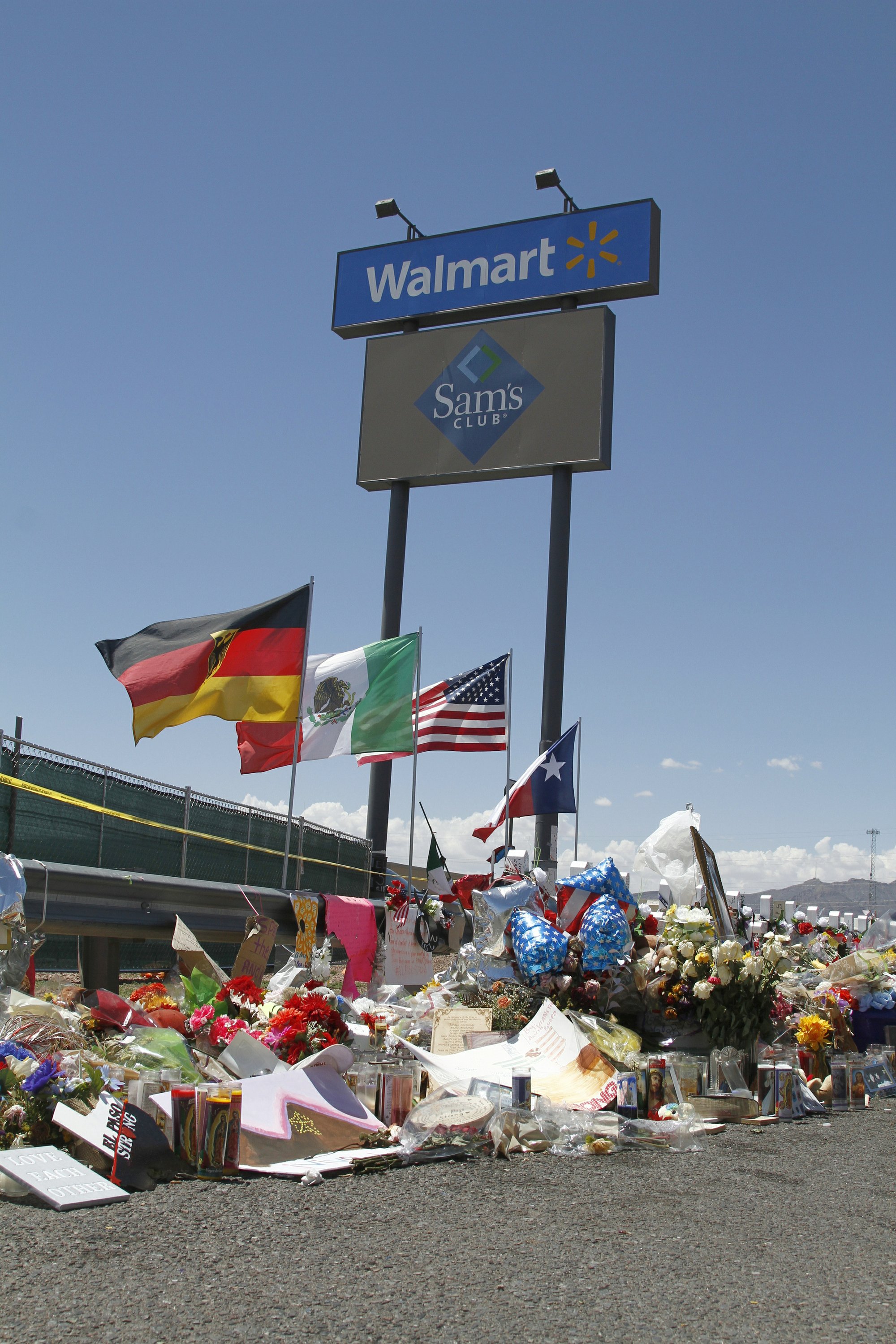 Couple injured in El Paso mass shooting sues Walmart | AP News