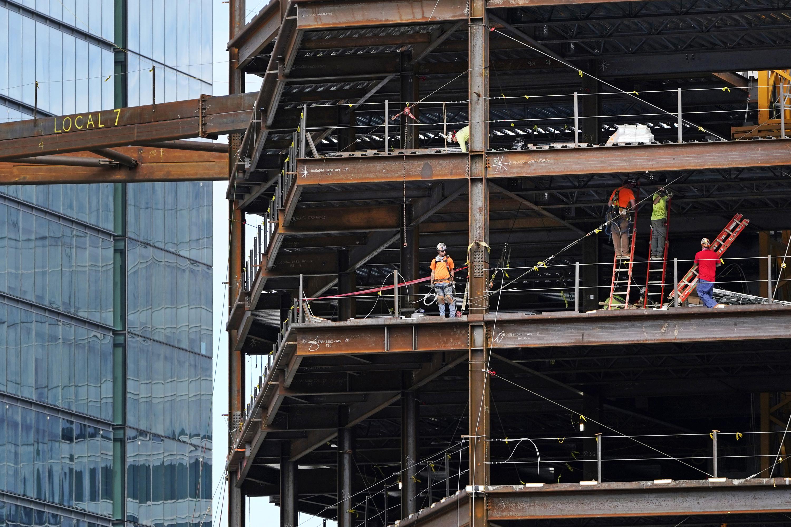 Report: Boston construction sites not meeting equity rules | AP News