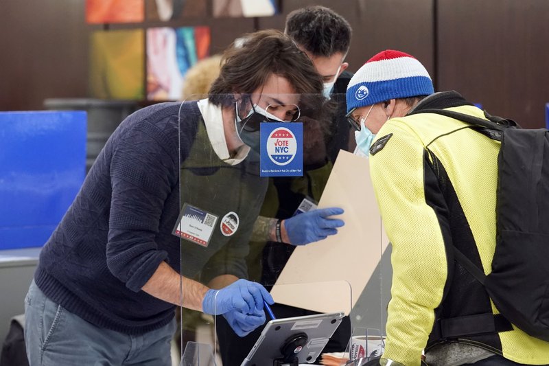 Alternate text Alternate text